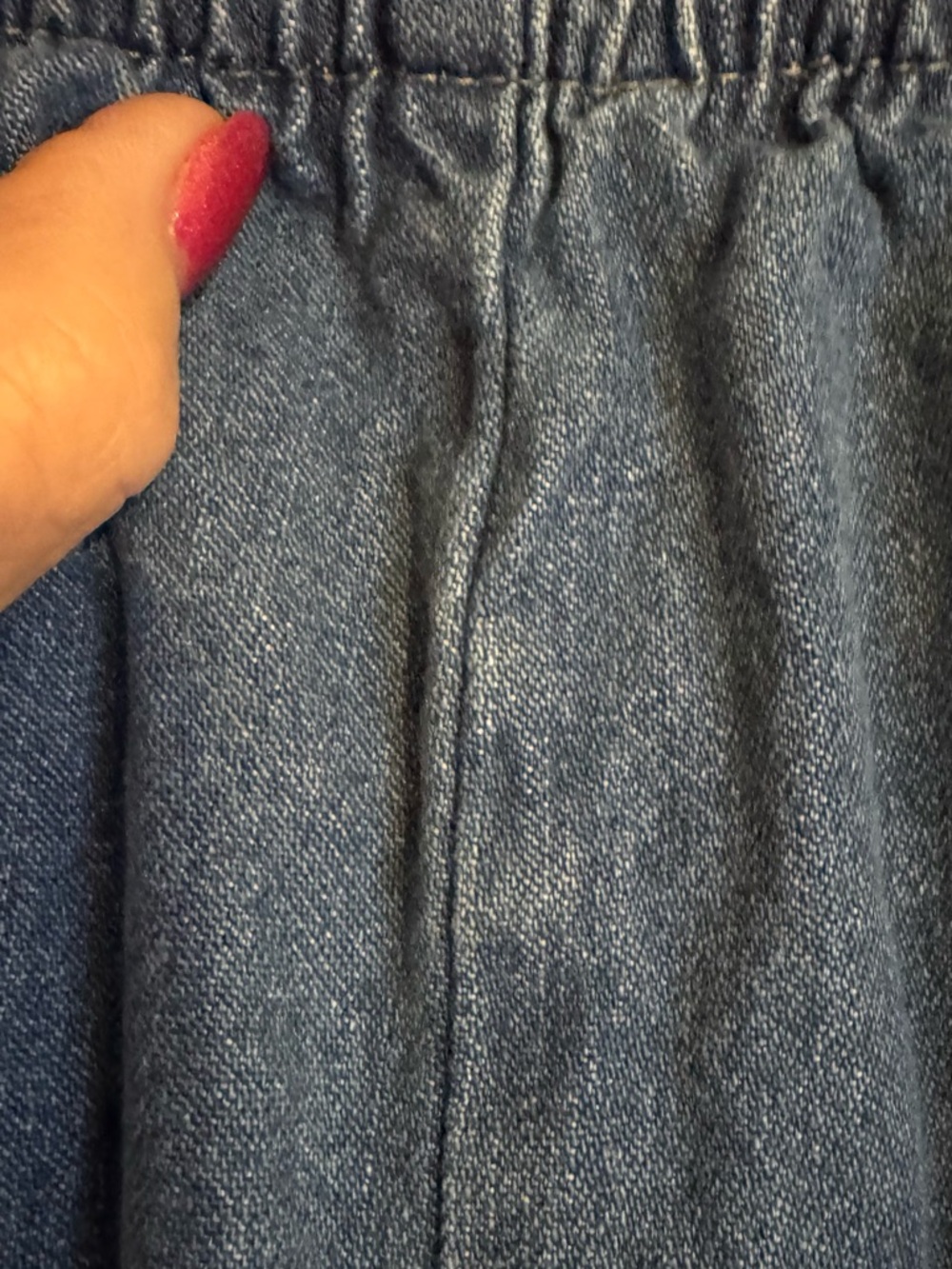 NWT  CHIC  Straight-Leg Elastic-Waist Pull-on Jeans SZ:  14 PETITE     #11 - Picture 5 of 9